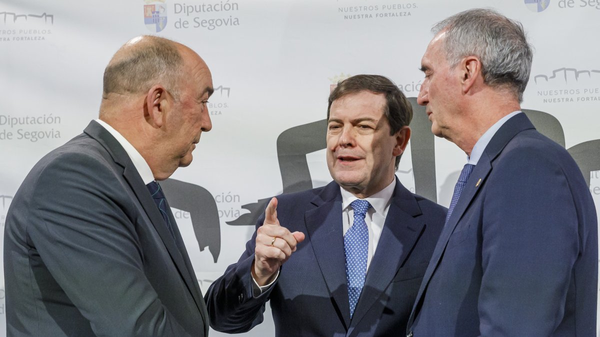 Miguel Ángel de Vicente, Alfonso Fernández Mañueco y José Mazarías, en Segovia