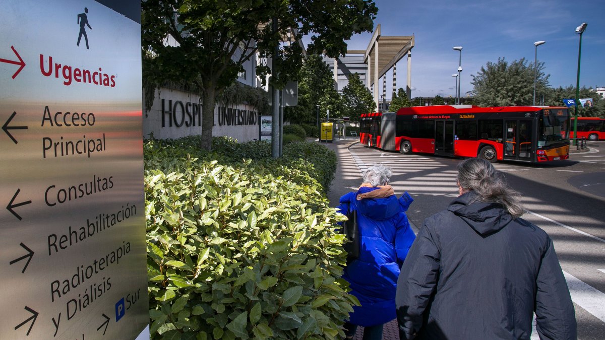 Accesos del hospital universitario de Burgos.