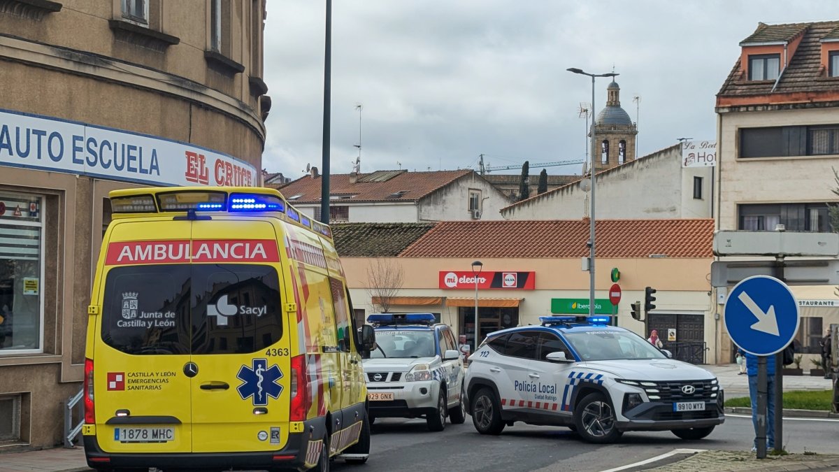 Herido un motorista tras sufrir una caída en las calles de Ciudad Rodrigo (Salamanca)