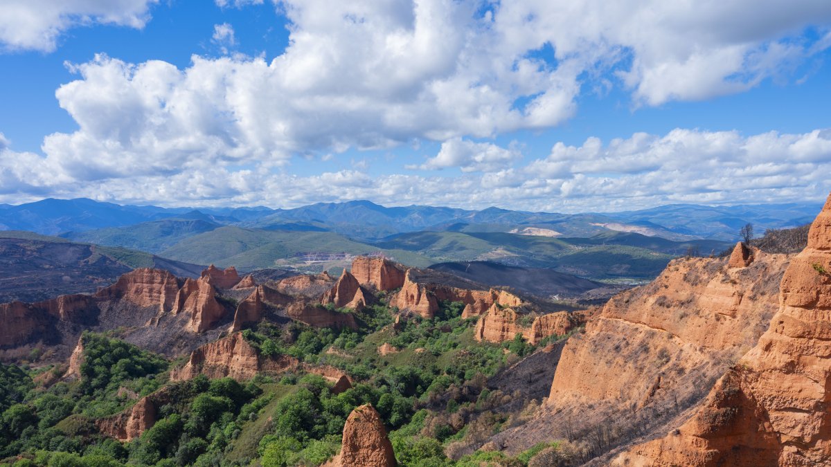 Las Médulas de León, yacimiento romano de oro.