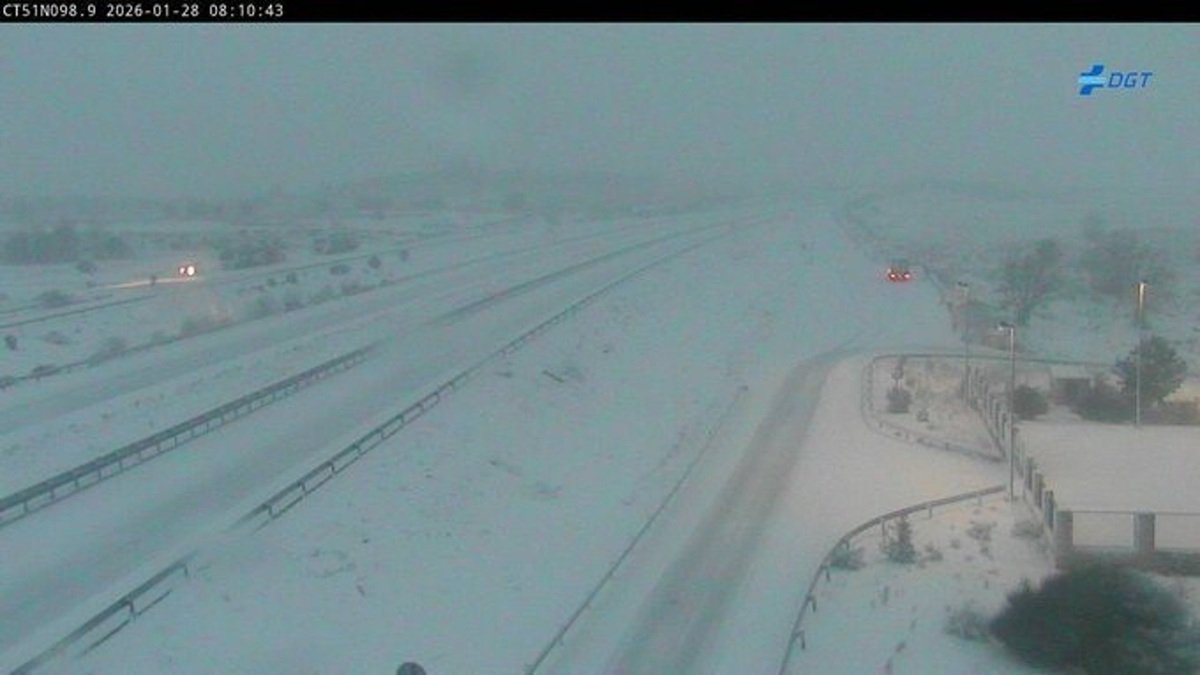 Imagen de la DGT de una carretera de Castilla y León.