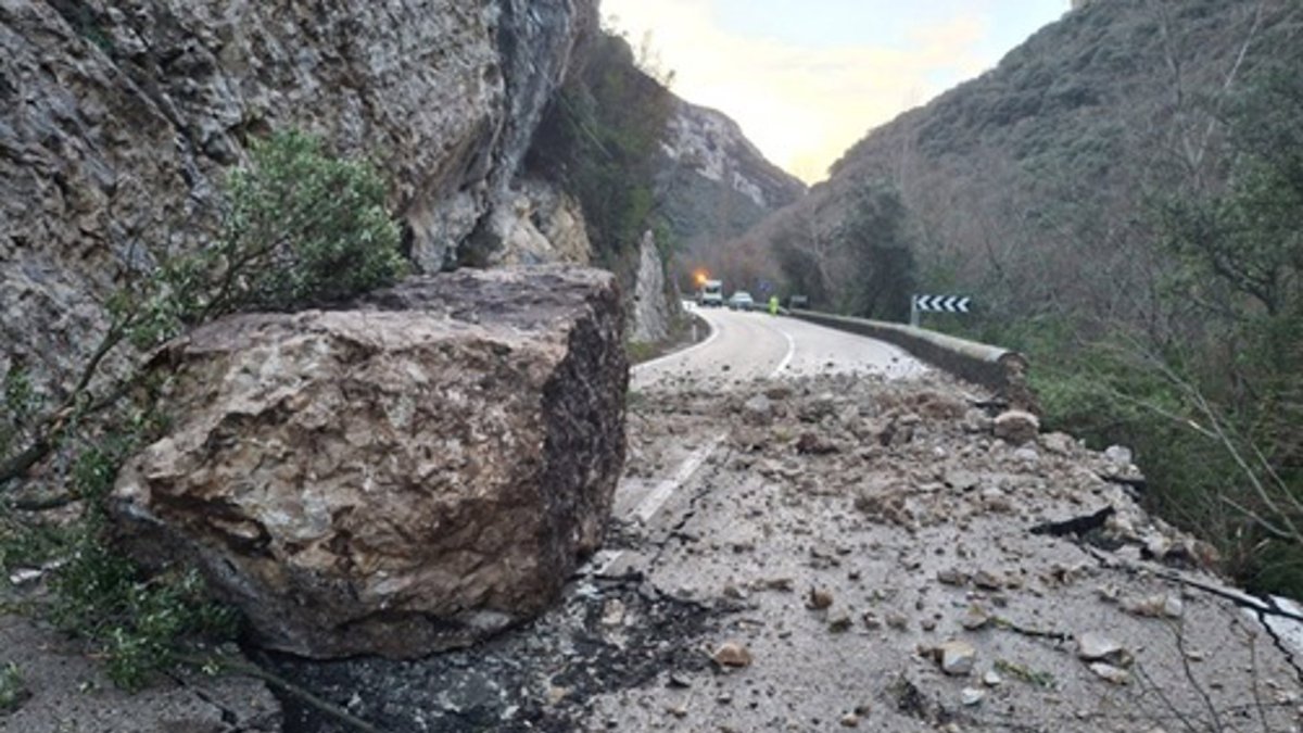 Desprendimiento de rocas en Los Hocinos, Burgos