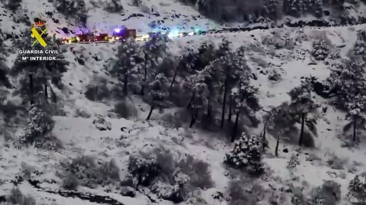 Fallece el conductor de una quitanieves al salirse y caer por una ladera en el Puerto del Pico (Ávila)