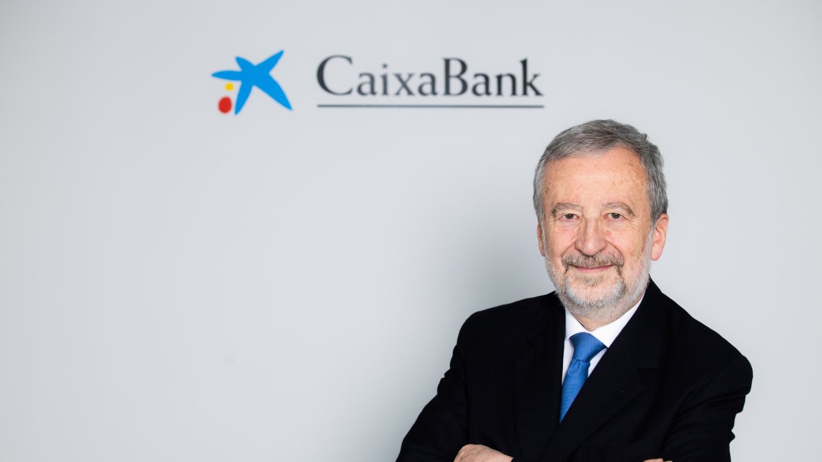 Tomás Muniesa, presidente de CaixaBank y de la Fundación CaixaBank Dualiza