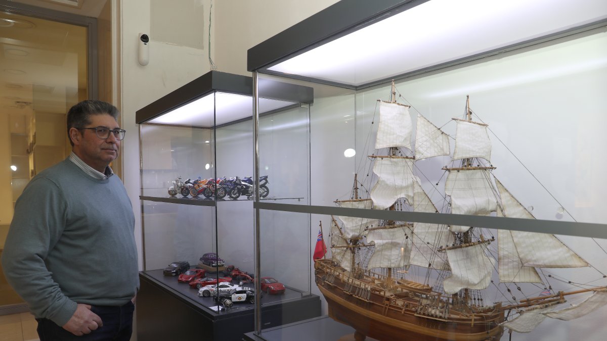 El presidente de la Asociación de Miniaturistas Asociados Palentinos, Juan Pablo Gutiérrez