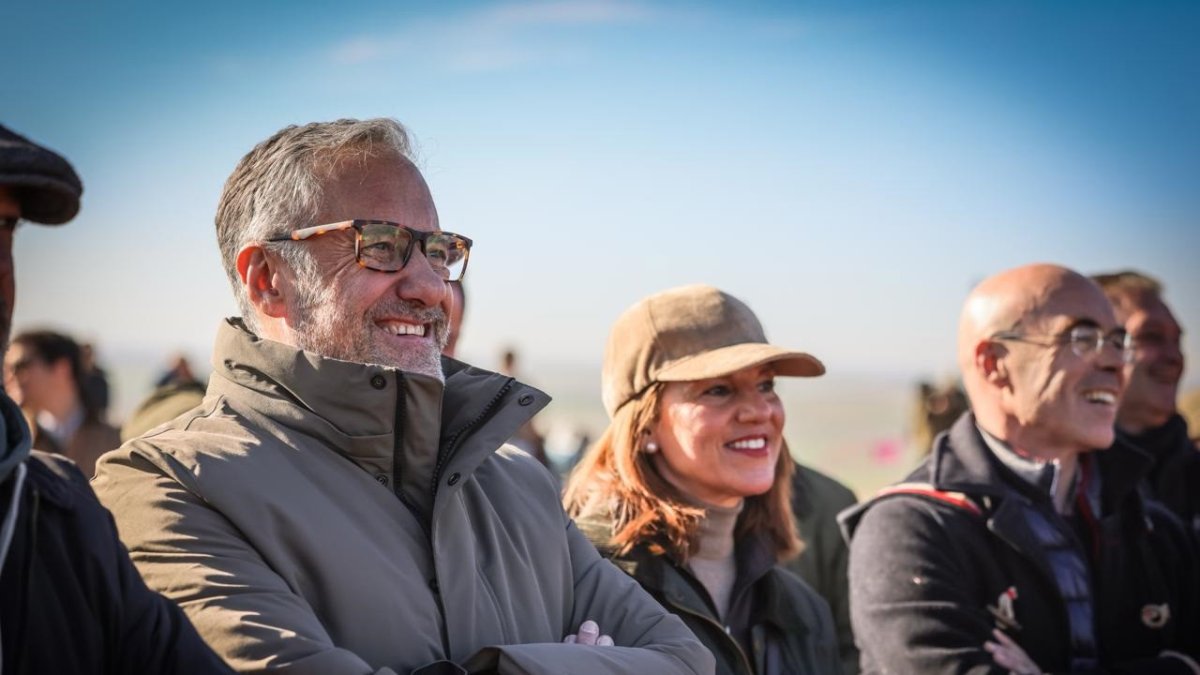 El candidato de Vox a la Presidencia de la Junta, Carlos Pollán, durante una visita a Nava del Rey, en Valladolid
