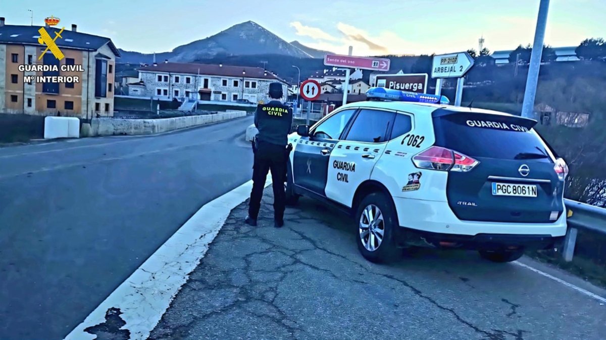 Guardia Civil en Cervera de Pisuerga.