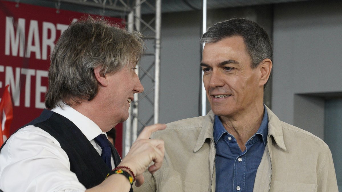 Carlos Martínez y Pedro Sánchez, el domingo pasado en Ponferrada.