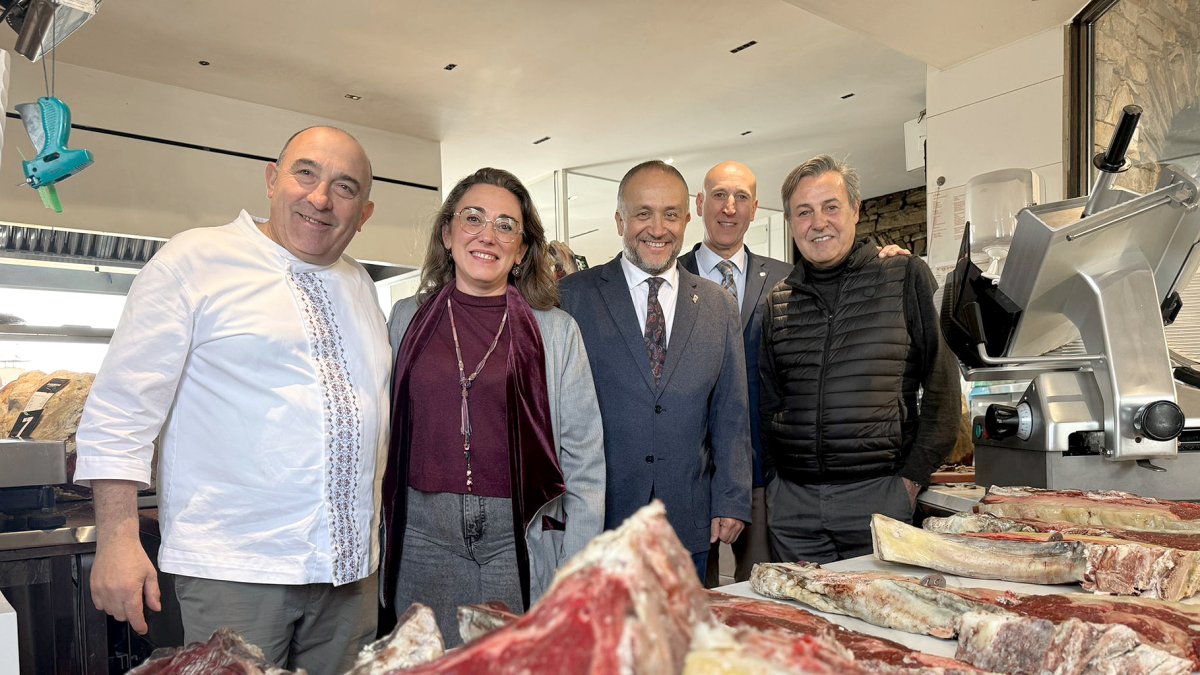 José Gordón inaugura la XXII edición de sus Jornadas Gastronómicas de Exaltación de las Carnes de Buey