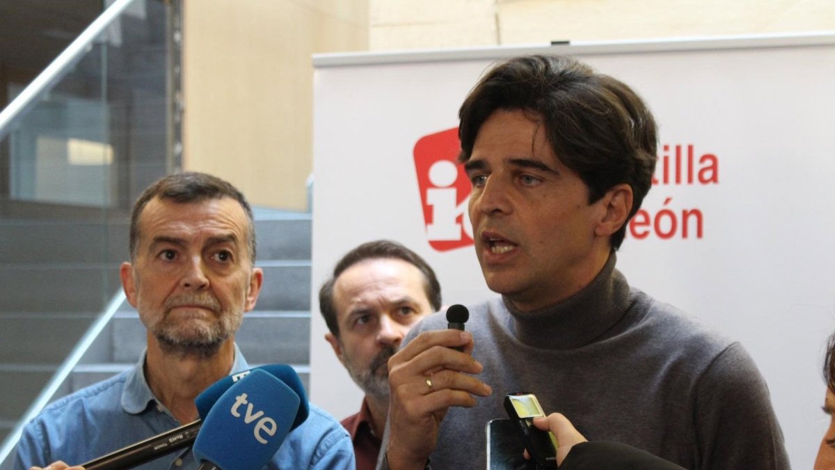 El candidato de IU, Juan Gascón.