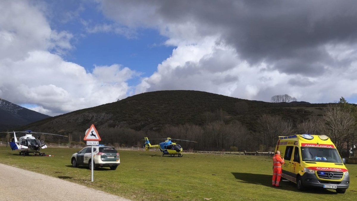 Despliegue para el rescate de un escalador indispuesto en el Curavacas.