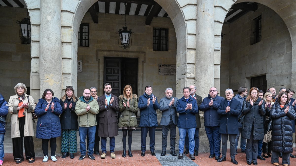 Minuto de silencio en Miranda de Ebro