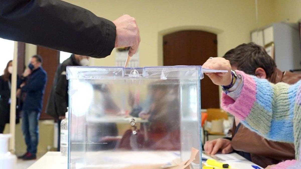 Mesa electoral en las últimas elecciones autonómicas.