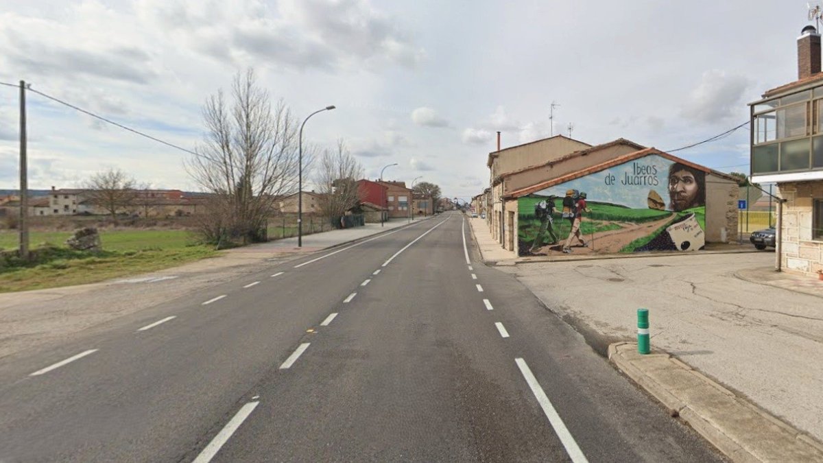 N-120 a su paso por Ibeas de Juarros.