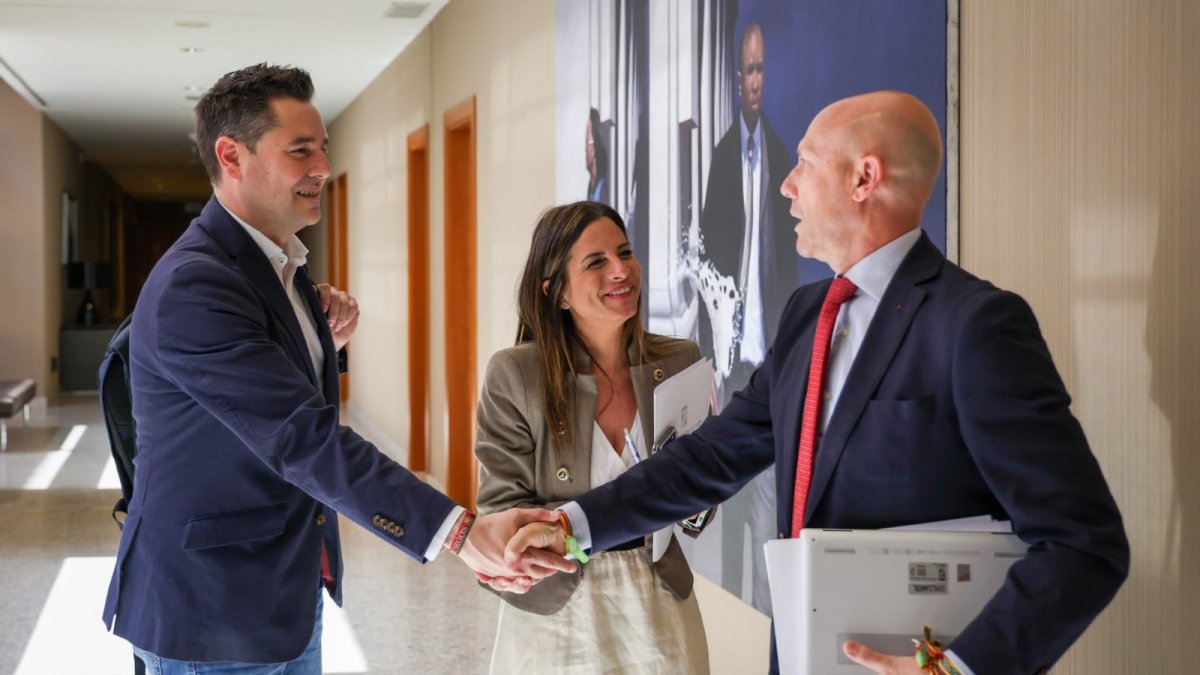 DANIEL DE LA ROSA, NURIA RUBIO Y CARLOS MENÉNDEZ