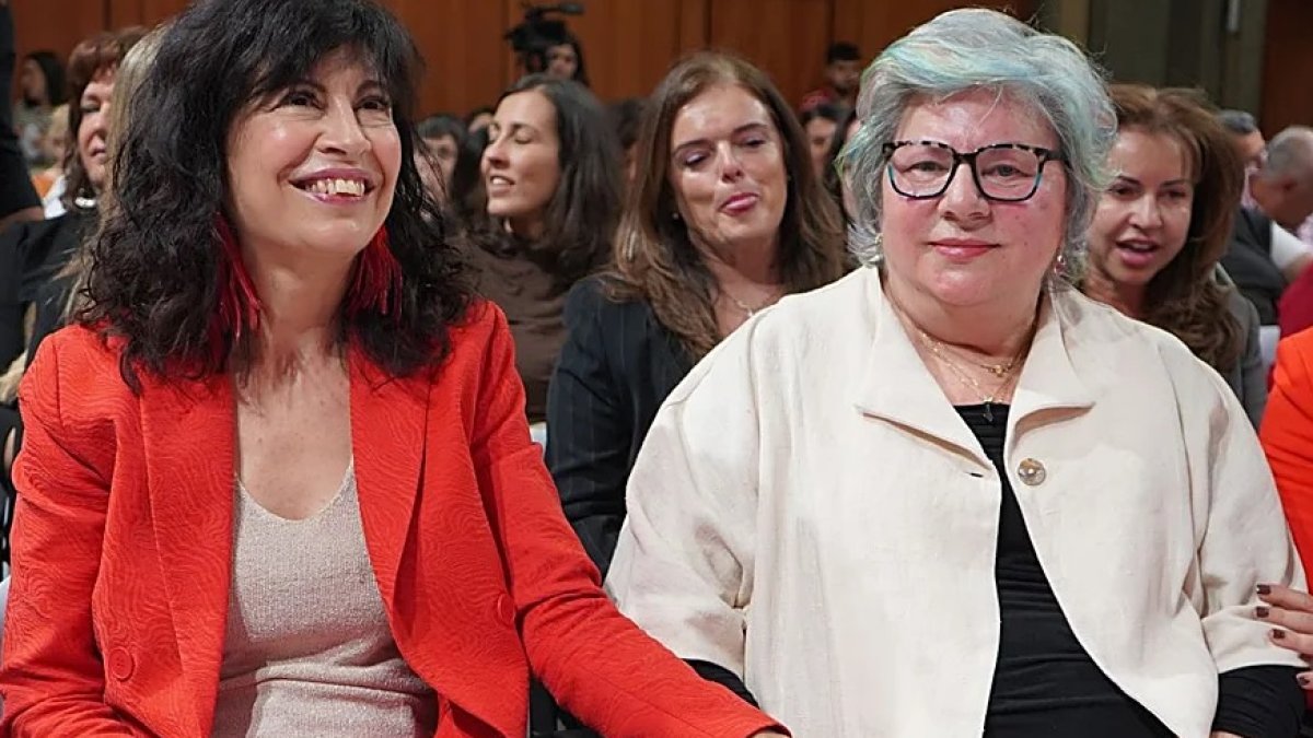 ANA REDONDO Y DOLORES VÁZQUEZ
