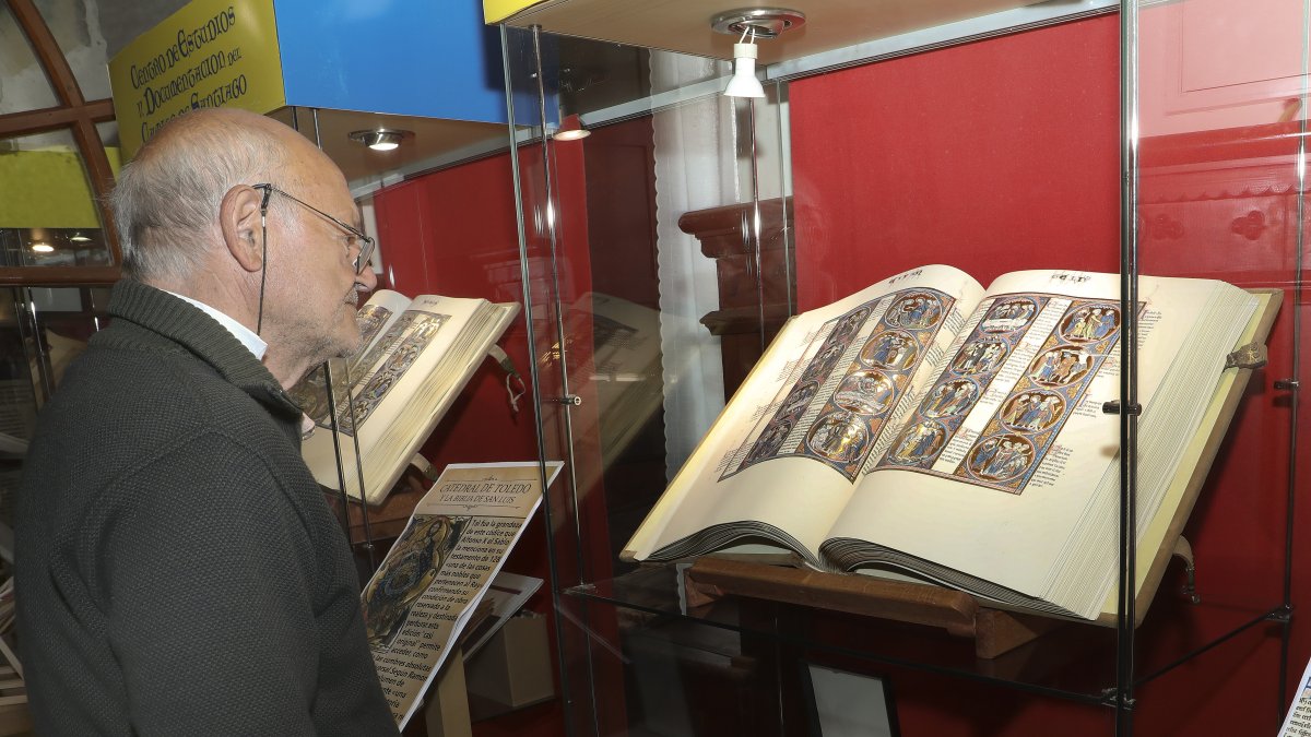 Exposición 'Los mejores códices del mundo en la biblioteca Jacobea del Real Monasterio de San Zoilo en Carrión de los Condes (Palencia)