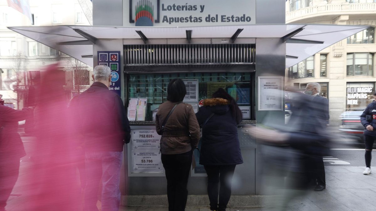 Kiosco de lotería.