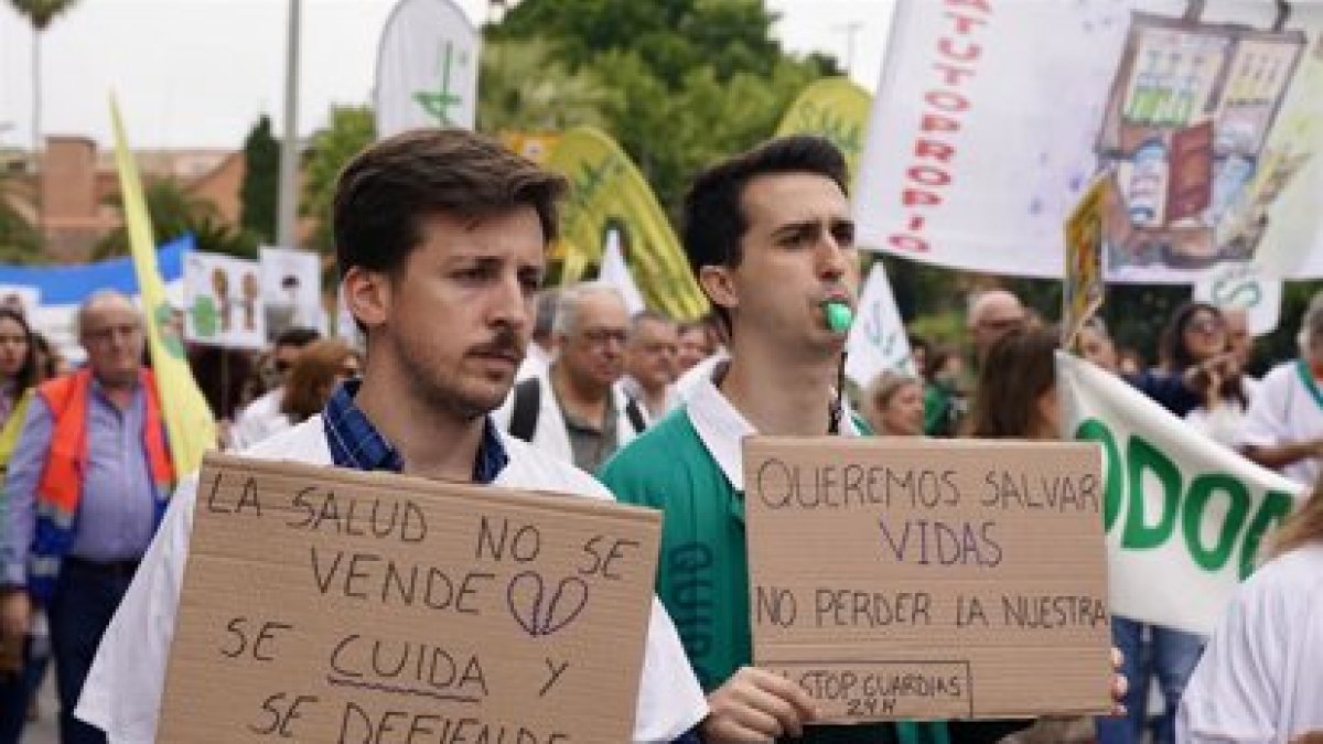 Médicos en una jornada de huelga contra el nuevo Estatuto Marco, en una imagen de archivo