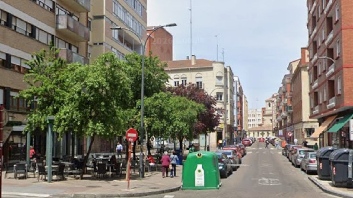 Calle Puebla de Palencia, donde se produjo el suceso.