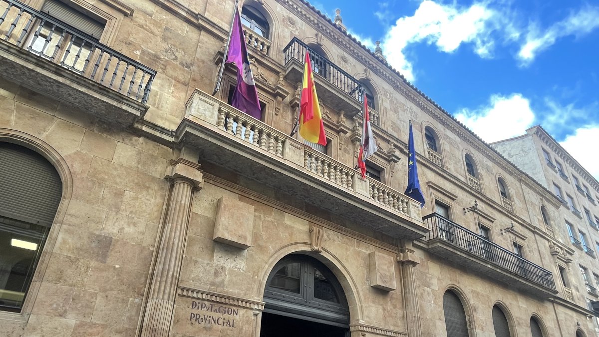 Fachada de la Diputación de Salamanca