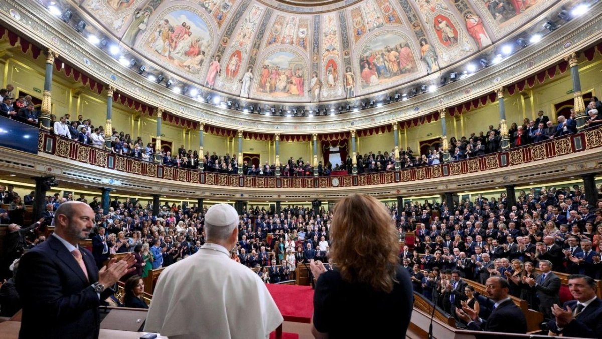 El papa León XIV en su intervención en el Congreso de los Diputados.