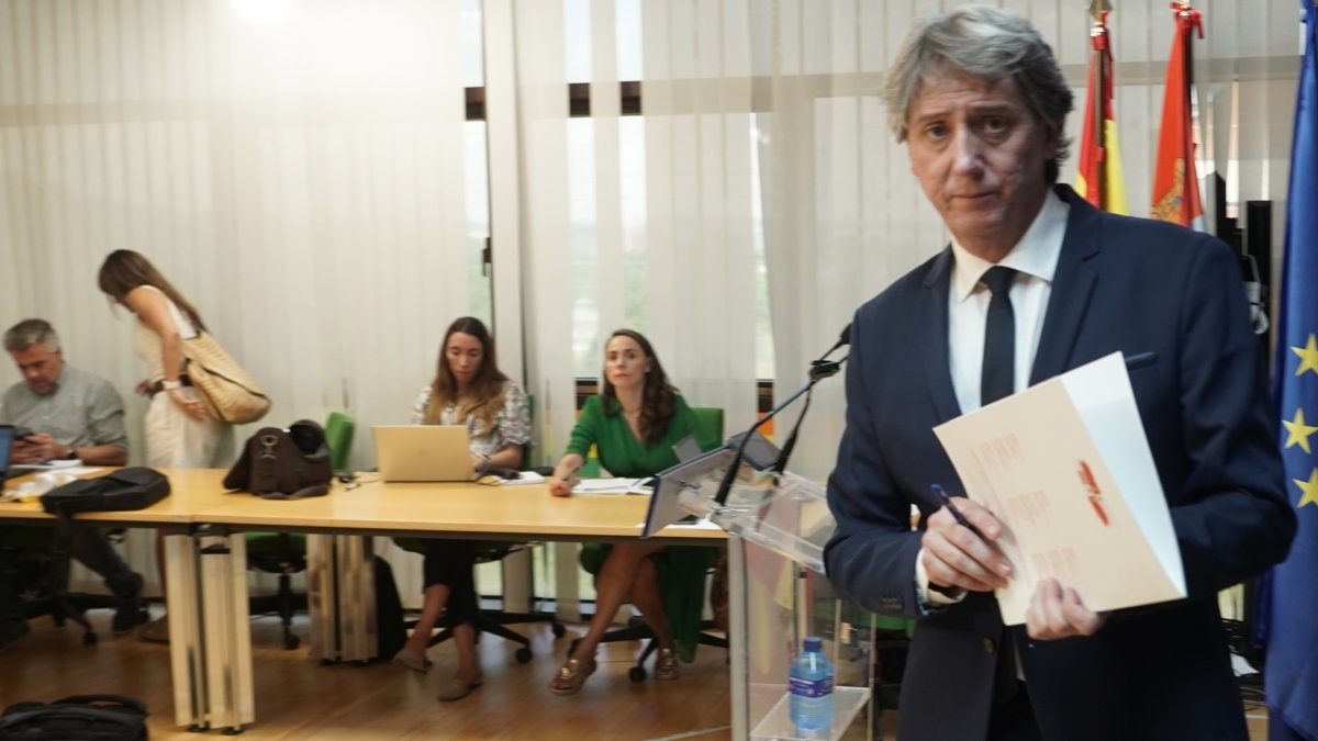 Carlos Martínez al finalizar la rueda de prensa