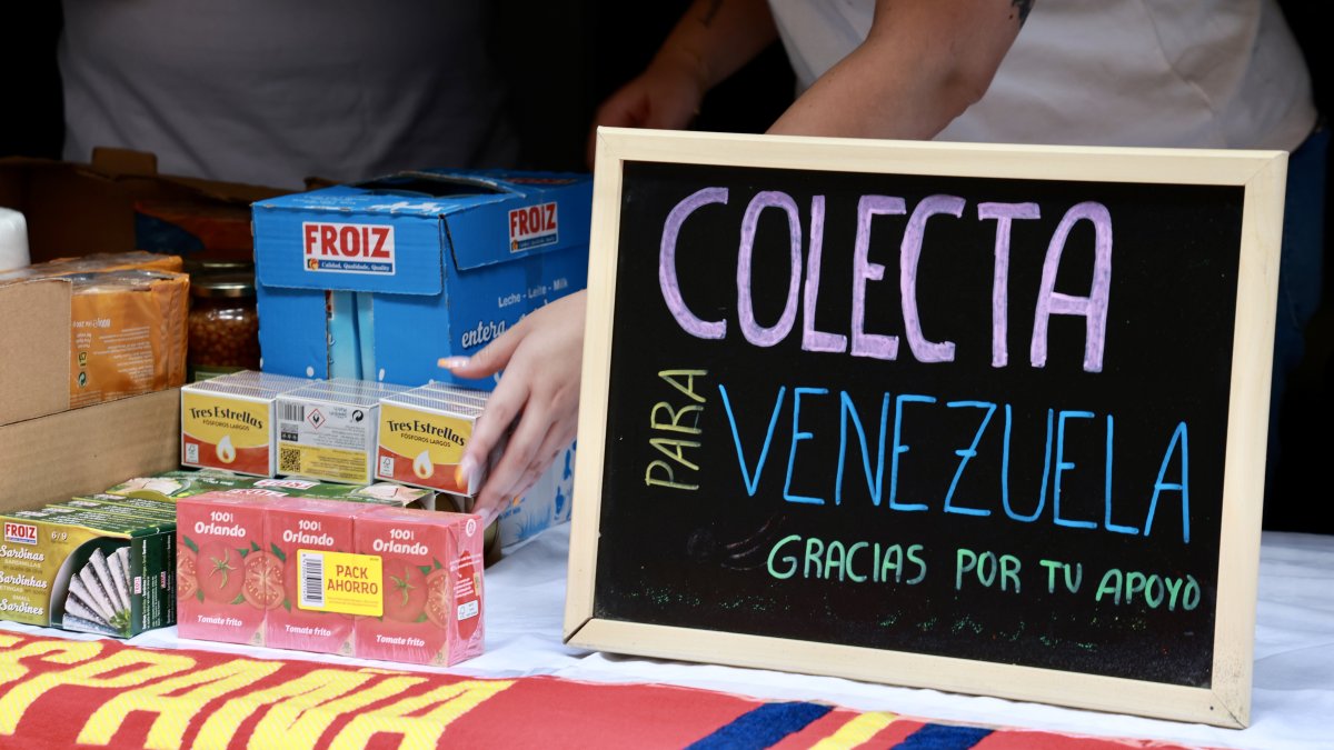 Recogida en León de alimentos y de artículos de primera necesidad para Venezuela