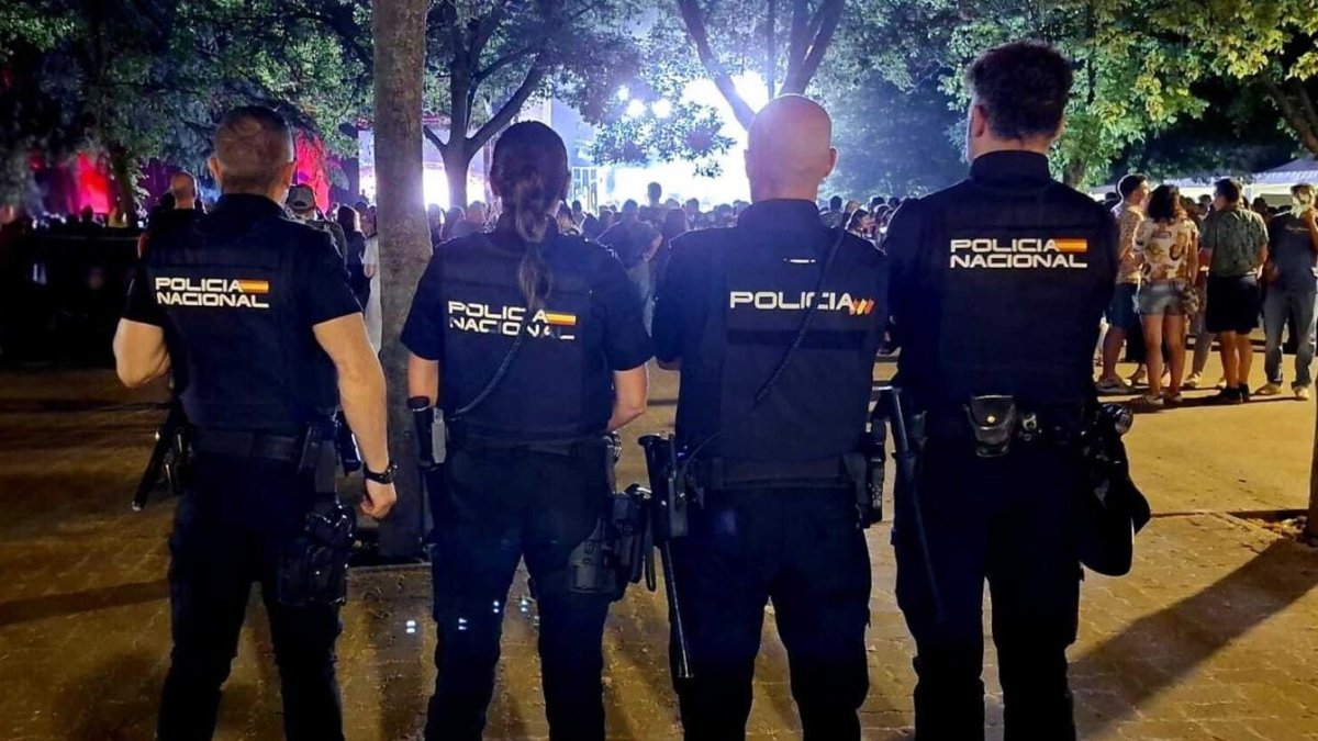 Agentes de la Policía Nacional