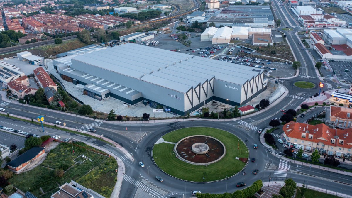 Archivo - Planta de Nissan en Ávila.