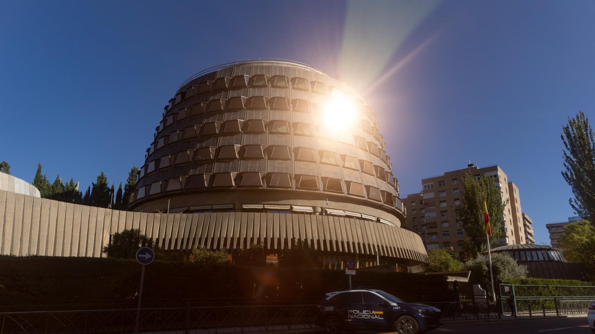 Fachada de la sede del Tribunal Constitucional de España.