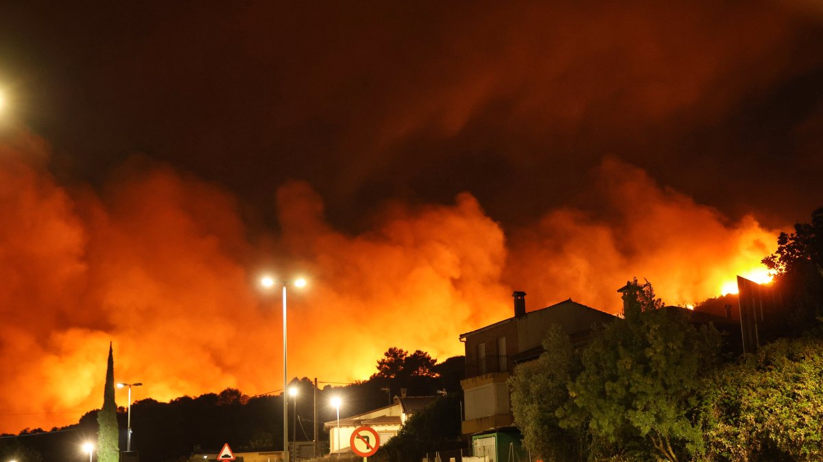 Incendio forestal en Santa María del Tiétar (Ávila)