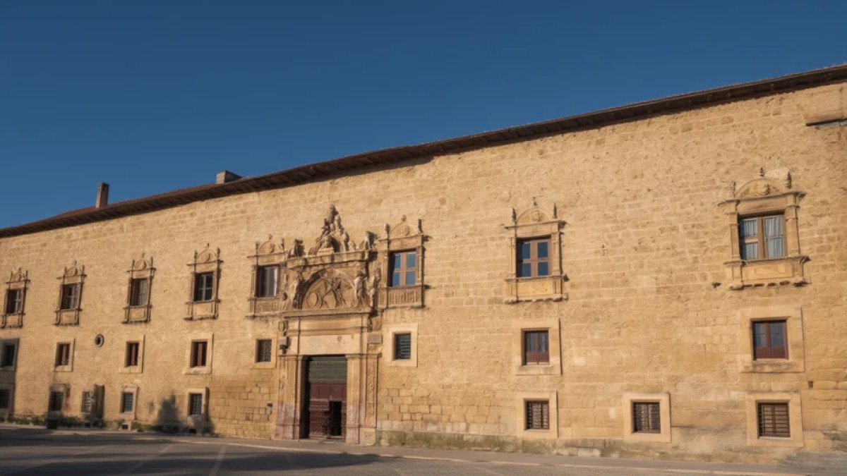 Fachada del Palacio de Avellaneda.
