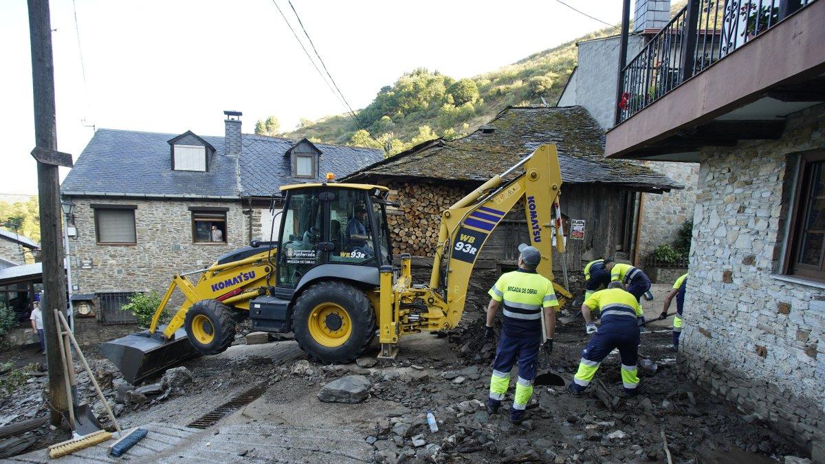 Riada en el pueblo de Manzanedo de Valdueza (León).