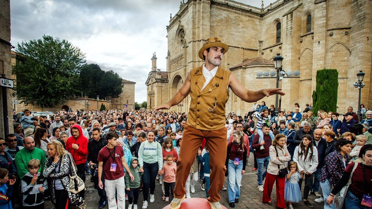 Imagen de un espectáculo del teatro de calle.