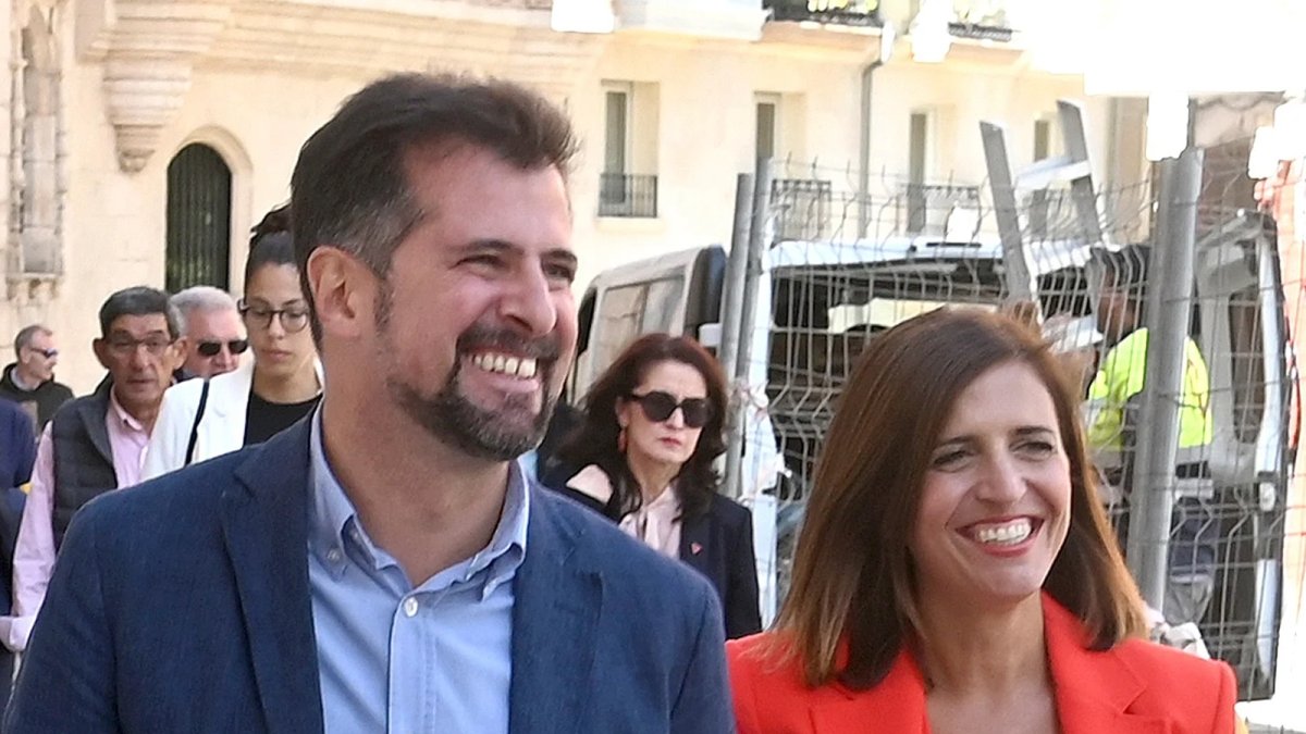 Luis Tudanca y Esther Peña, en una imagen de archivo.