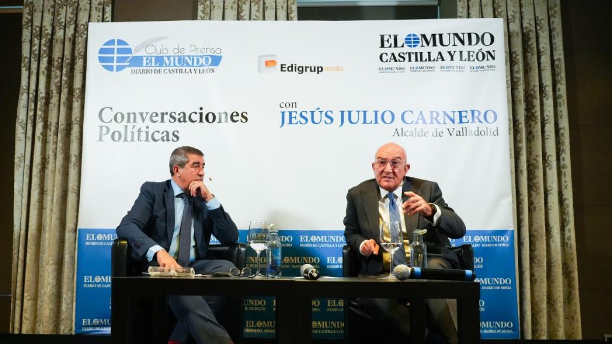 Club de prensa 'Conversaciones Políticas' con el alcalde de Valladolid, Jesús Julio Carnero
