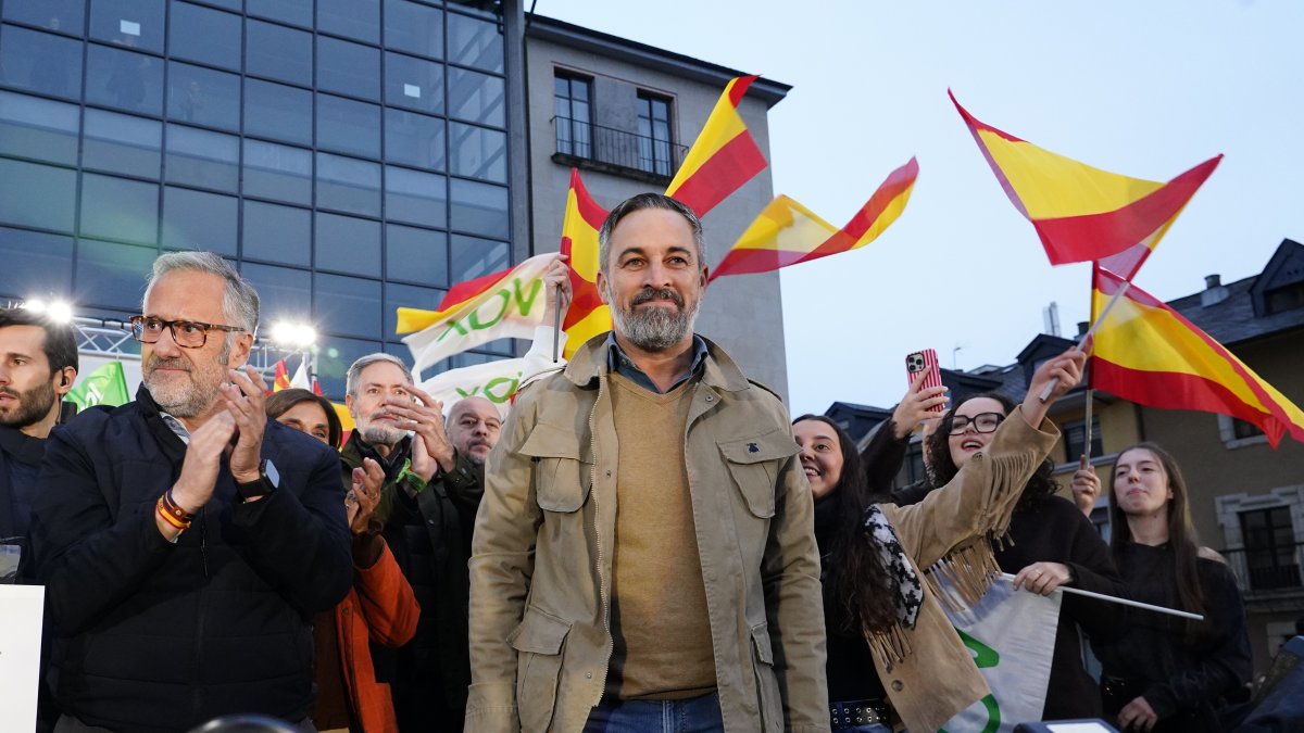 El presidente nacional de VOX, Santiago Abascal, participa en un acto público del partido en Ponferrada