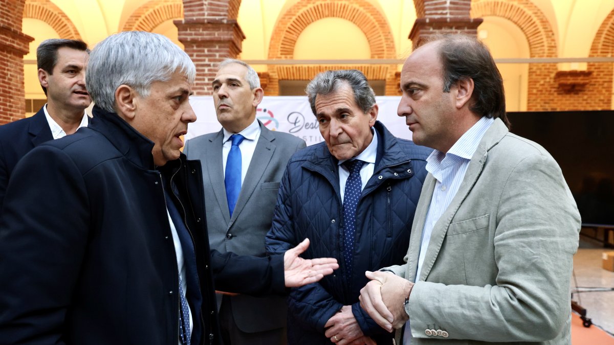 El consejero de Agricultura, Ganadería, Medio Rural y Política Ambiental, Joaquín Antonio Pino