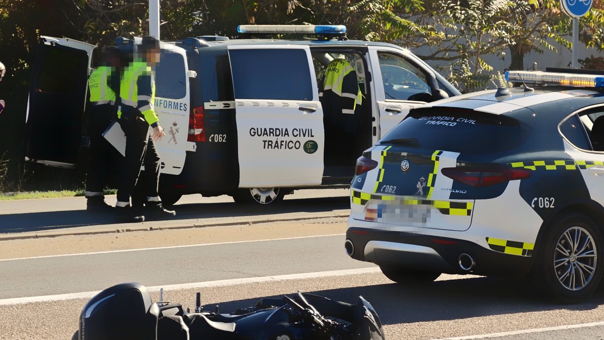 Un motorista fallecido en un accidente en la carretera CL-512 en Aldeatejada (Salamanca)