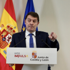 El presidente de la Junta, Alfonso Fernández Mañueco, valora la continuidad del Presidente del Gobierno.