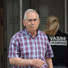 El jubilado burgalés Pompeyo González a su llegada a la Audiencia Nacional, a 13 de mayo de 2024, en Madrid (España). - Isabel Infantes - Europa Press