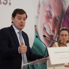 El presidente de la Junta de Castilla y León, Alfonso Fernández Mañueco, presenta medidas en materia de vivienda en la Comunidad.