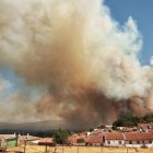 Incendio forestal cercano a la población de  El Payo (Salamanca) de nivel 2