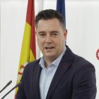 El secretario de Organización del PSOE de Castilla y León, Daniel de la Rosa, presenta la Conferencia Sectorial de Cultura, que celebra la organización en Segovia el próximo sábado.