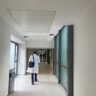 Un médico en un hospital de la Comunidad