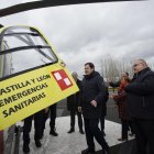 El presidente de la Junta de Castilla y León, Alfonso Fernández Mañueco, durante la presentación de las mejoras en transporte de emergencias sanitarias.