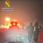Rescatada Una Familia Atrapada En Su Vehículo Por La Nieve En Las Navas Del Marqués (Ávila).