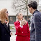 La ministra de Trabajo, Yolanda Díaz, y el candidato de la coalición IU, Sumar y Equo, Juan Gascón, mantienen un encuentro con comités de empresa en ERE o deslocalización.
