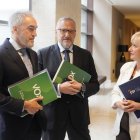 Alberto Díez Pico, Carlos Pollán y Leticia García, en una imagen de archivo en las Cortes.